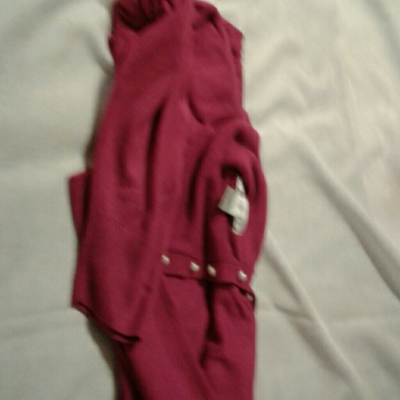 two sweaters - Picture 4 of 4